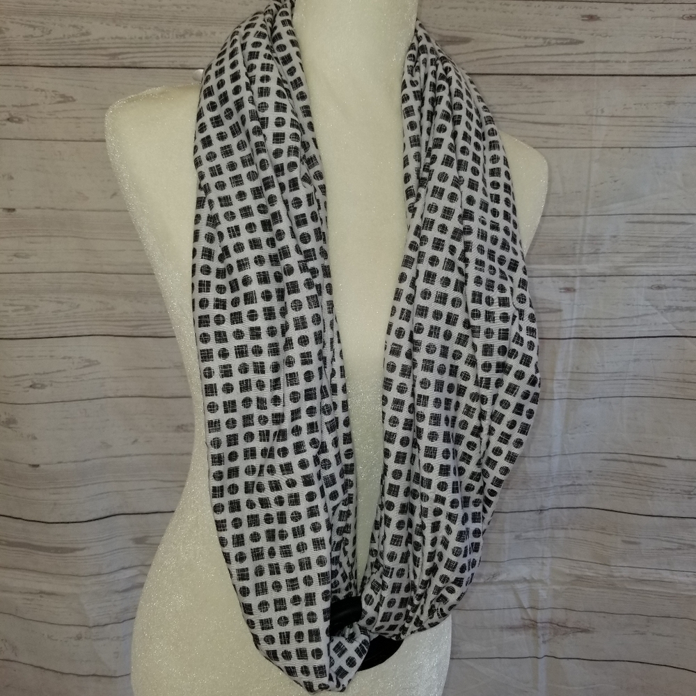 Boppy infant newborn nursing cover teething scarf